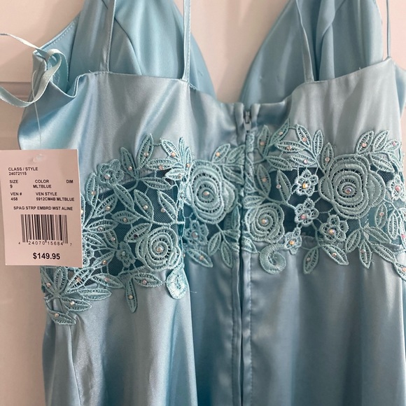 Beautiful brand new bridesmaid or prom dress. - Picture 7 of 8